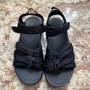 Teva Women’s Black Multi-Strap Sport Sandals - WORN ONCE